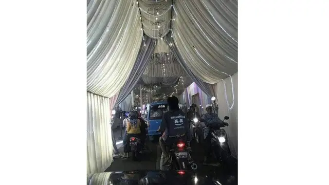Potret 5 Nikahan Drive Thru Ini Kreatif, Enggak Kepikiran