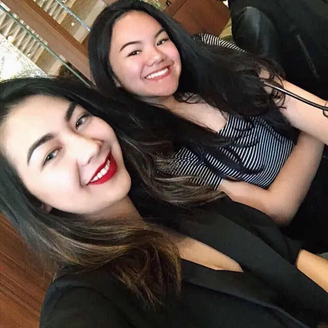 6 Potret Shafa Harris dan Shania Salsabila, Kakak Pertama yang Blasteran Jerman
