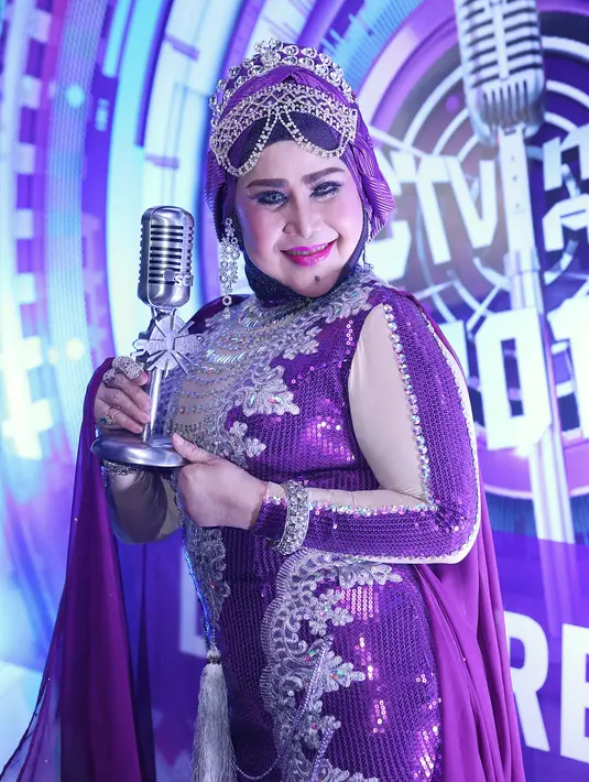 "Ini pakaian lama. Enggak ada persiapan, bikin baju baru atau gimana. Karena enggak tahu kalau dapat penghargaan," kata pemeran film 'Asoy' (1977). (Nurwahyunan/Bintang.com)