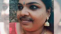 Shyja, wanita berkumis dari Kerala, India. (Shyja/Whatsapp/BBC)