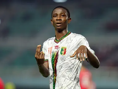 Pemain Mali melakukan selebrasi saat melawan Kanada pada pertandingan sepak bola Grup B Piala Dunia U-17 2023 di Stadion Gelora Bung Tomo, Surabaya, Jawa Timur, Kamis (16/11/2023). Mali menaklukkan Kanada 5-1 dan berhak melaju ke babak 16 besar Piala Dunia U-17 2023. (Doc. LOC WCU17/NFL)