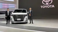All New Toyota Alphard HEV Meluncur di GIIAS 2023. (Liputan6.com/Raden Trimutia Hatta)