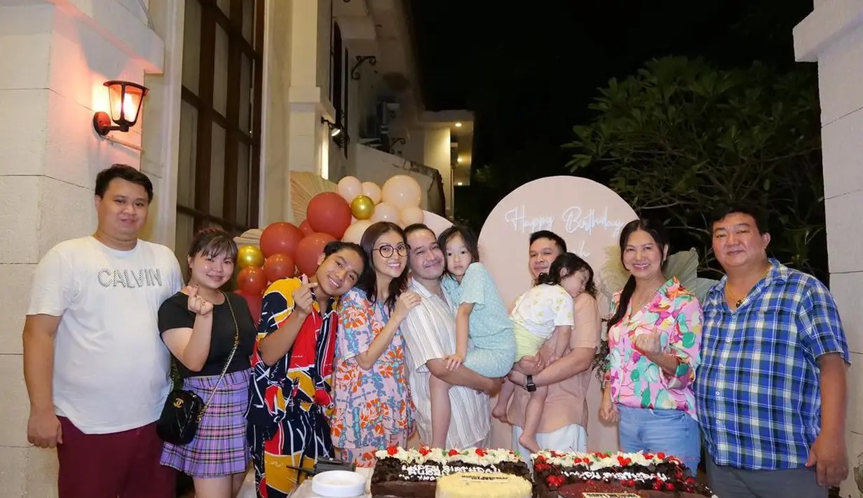 Kejutan Ultah Ruben Onsu (Instagram/sarwendah29)