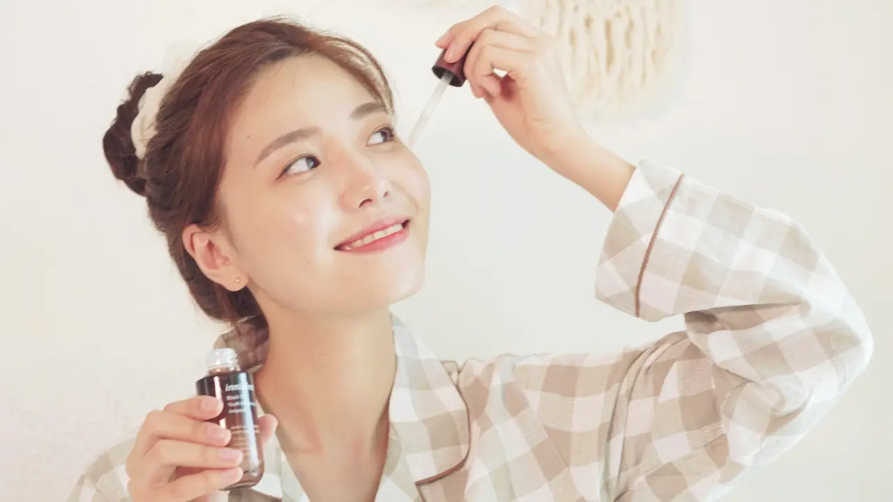 Cegah Penuaan Dini Akibat Nonton Drakor dengan Skincare Black Tea