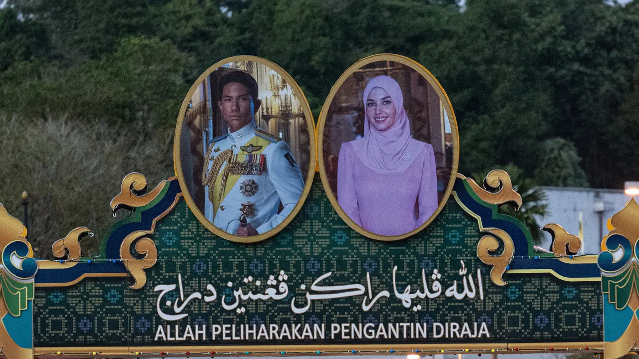 Pangeran Abdul Mateen dan Anisha Rosnah Resmi Bertunangan Jelang Akad Nikah, Bawa Seserahan Berisi Perhiasan hingga Pisau