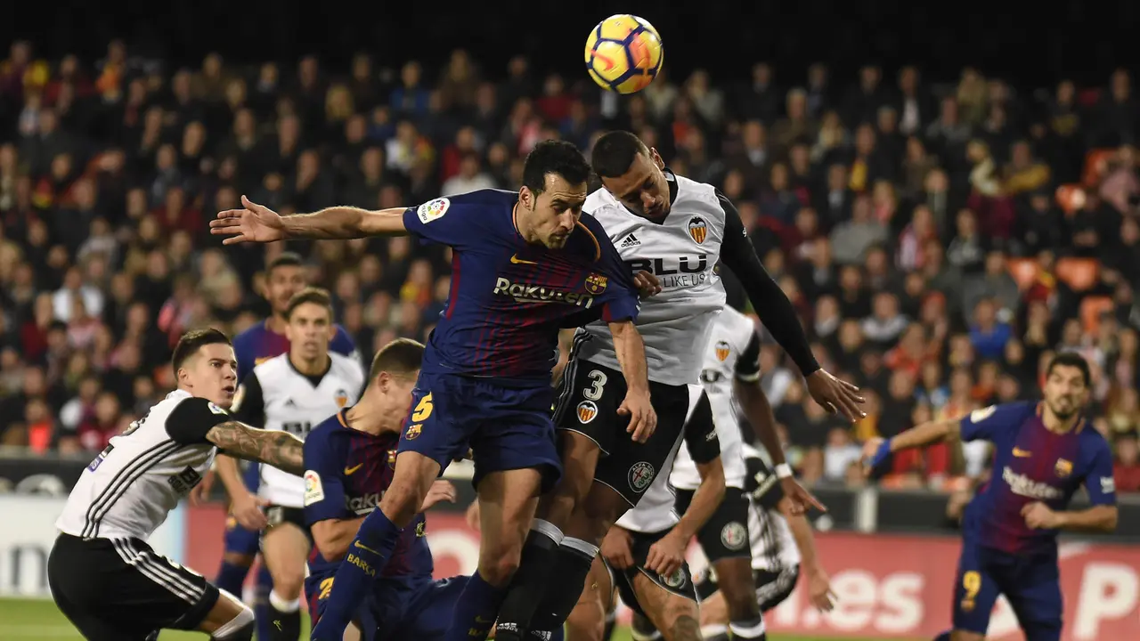 FOTO: Gol Lionel Messi Dianulir, Valencia Imbangi Barcelona