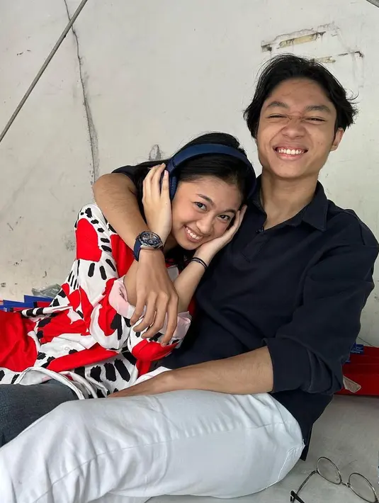 <p>Setelah cover lagu Saat Bahagia, keduanya sering membagikan momen bersama di media sosial masing-masing. Seperti diketahui, kedua anak musisi ini juga mengikuti jejak karier sang ayah. [Instagram/kiesha.alvaro]</p>