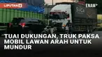 Bagi beberapa oknum pengendara mobil, mengambil jalur berlawanan menjadi pilihan saat jalanan macet. Mobil dapat kembali ke jalur semestinya bila beruntung, namun tidak dengan pemobil satu ini. Aksinya melawan arus justru berujung apes hingga membuat...