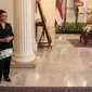 Menteri Luar Negeri Indonesia Retno LP Marsudi berpose usai melakukan pertemuan di Gedung Pancasila, Jakarta, (12/1). (Liputan6.com/Faizal Fanani)