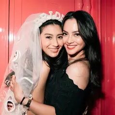 Ririn Ekawati Beri Kejutan Bridal Shower Fitrie Rachmadhina. [@ririnekawati]