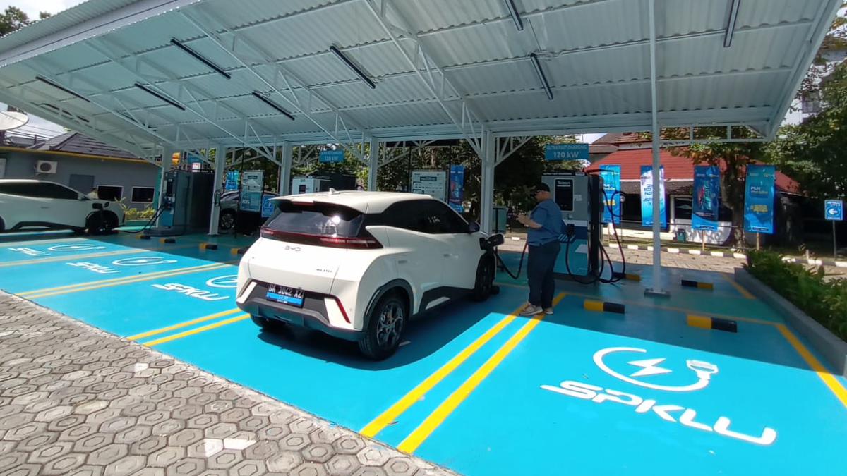 PLN Beberkan Strategi Hadapi Lonjakan Mobil Listrik Saat Nataru