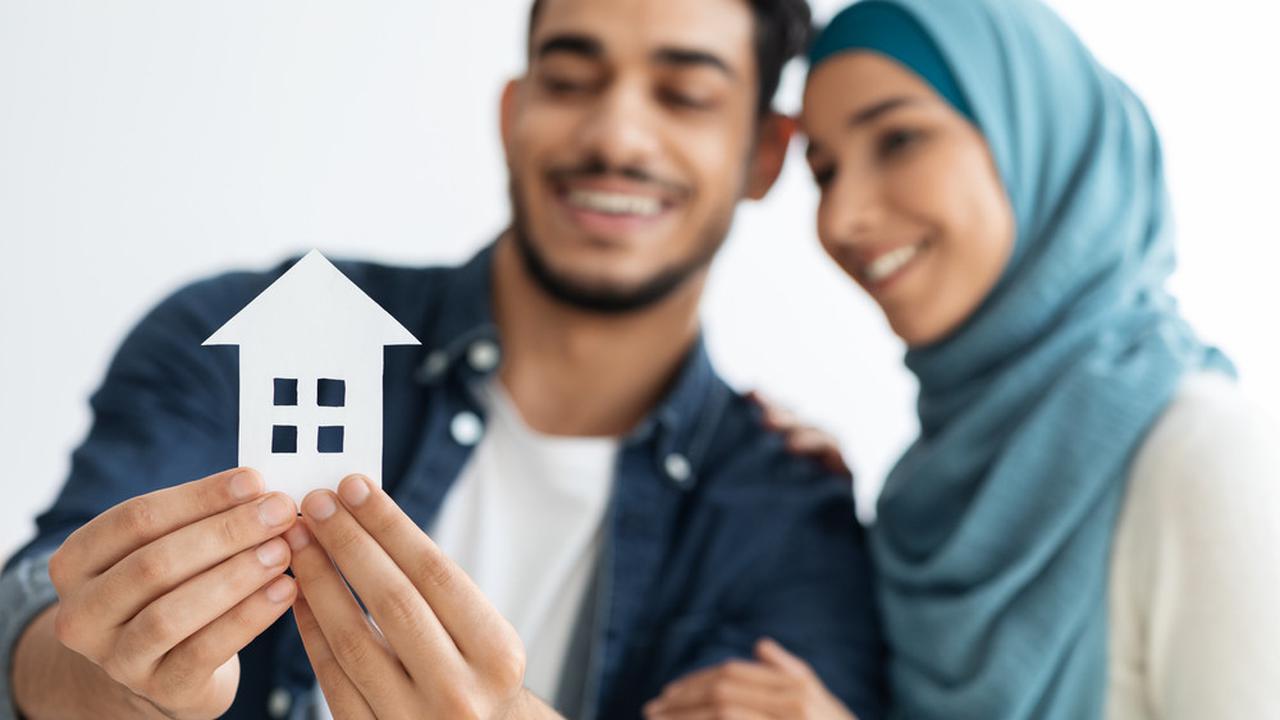 Cicilan KPR Mulai Melambung Tinggi, Milenial Bisa Alihkan Pembiayaan Rumah Bersama Danamon Syariah