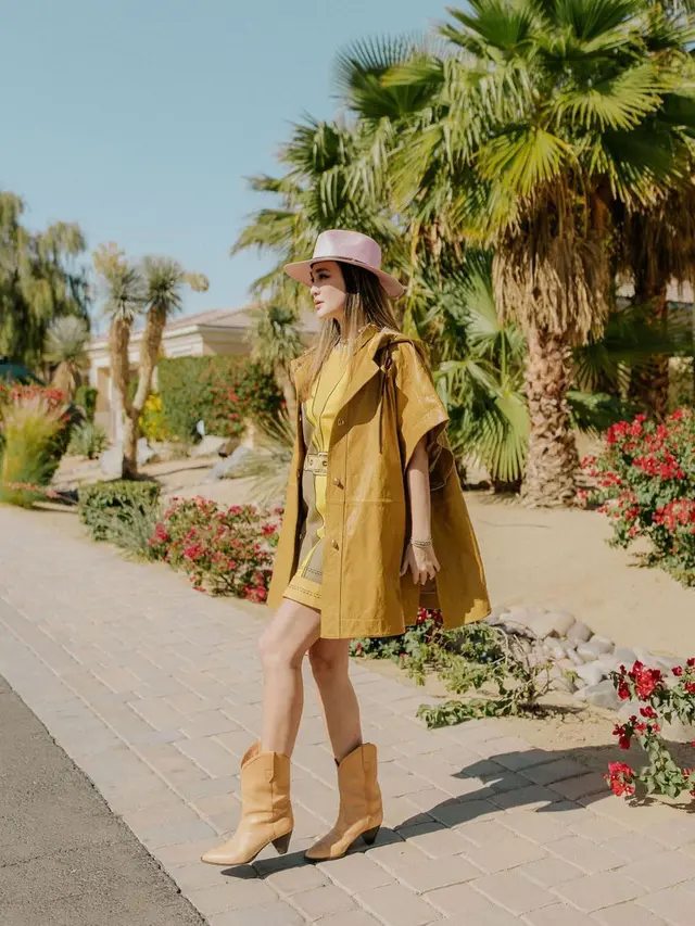 6 Gaya Luna Maya saat Nonton Festival Musik Coachella, Ekspresif Banget