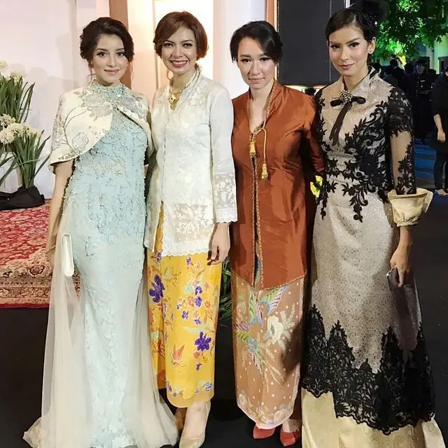 5 Gaya Najwa Shihab Kenakan Kebaya, Tetap Modis