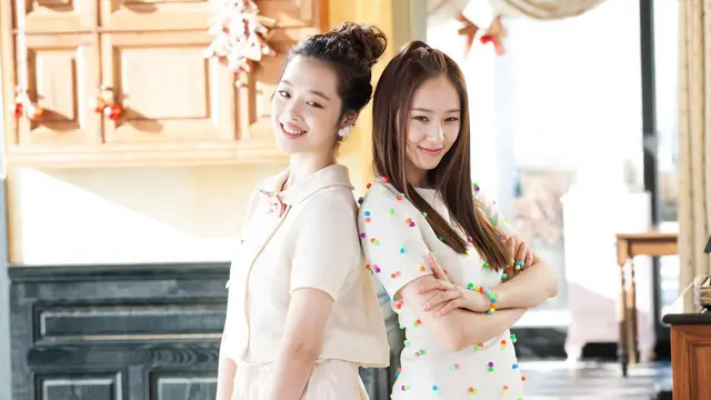 Sulli dan Krystal f(x) Ternyata Gemar Makan