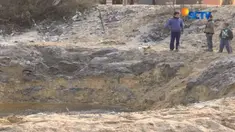Militer Israel mengklaim serangan tersebut merupakan balasan atas serangan Hamas yang jatuh di wilayah selatan Israel.