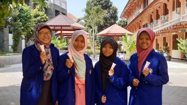 Krim Wajah Anti-Aging