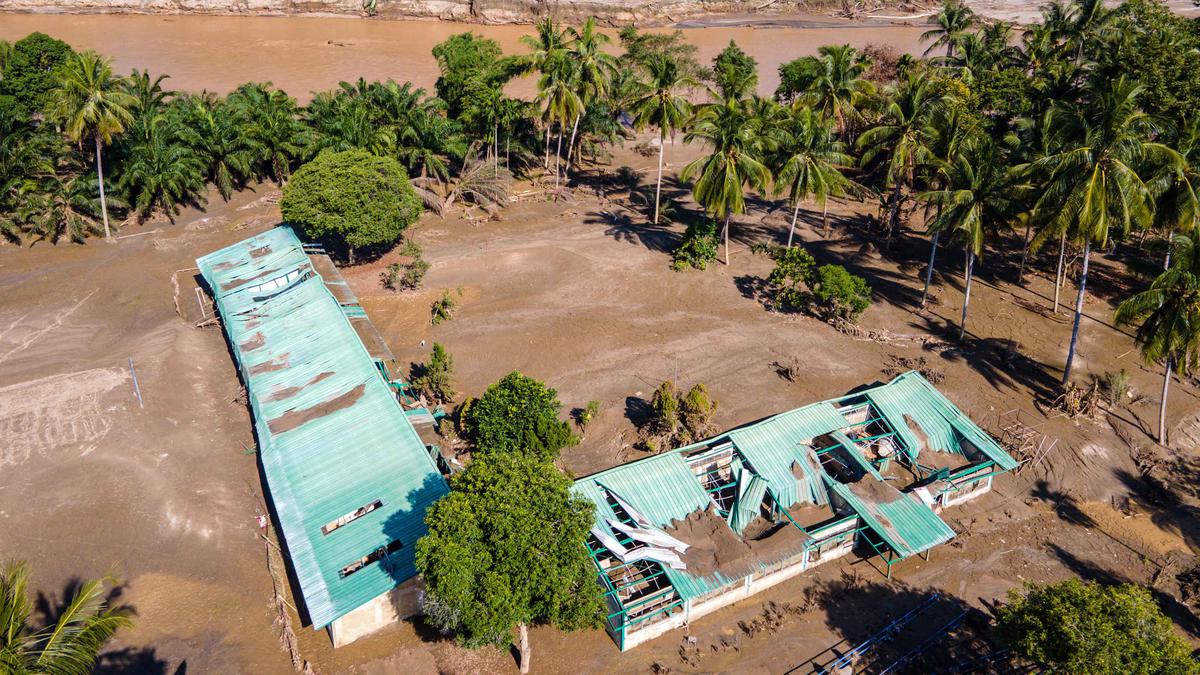 Sebulan Lebih Pasca Terjangan Banjir Bandang, Kondisi Sekolah Dasar di Bireuen Aceh Masih Memprihatinkan