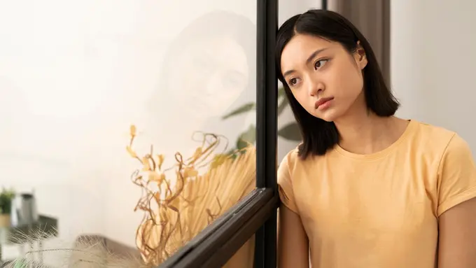 Rendah Diri vs Tidak Percaya Diri: Mana yang Sering Kamu Rasakan? - Cover