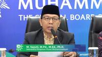Sekretaris Pimpinan Pusat Muhammadiyah, M Sayuti menyampaikan konferensi pers terkait penetapan awal puasa Ramadhan, Idul Fitri, hingga Idul Adha 1446 H/2025 M. (Foto: Istimewa)