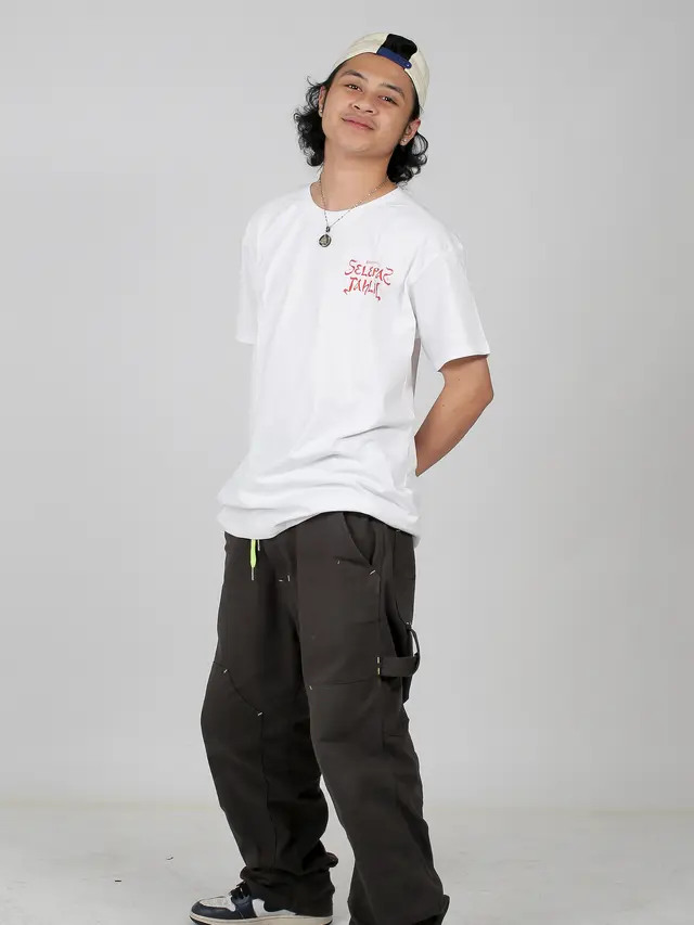 Bastian Steel