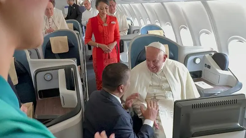 Garuda Indonesia menjadi maskapai yang menerbangkan rombongan Paus Fransiskus menuju Papua Nugini