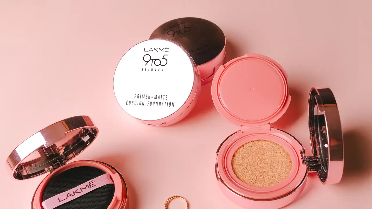 Cushion Foundation Bikin Makeup Makin Praktis untuk Perempuan Serba Bisa