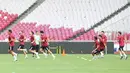 Pemain Timnas Indonesia menjalani sesi latihan resmi di Stadion Utama Gelora Bung Karno (SUGBK), Jakarta, Rabu (5/6/2024). Indonesia akan menghadapi Irak dalam Kualifikasi Piala Dunia 2026. (Bola.com/M Iqbal Ichsan)