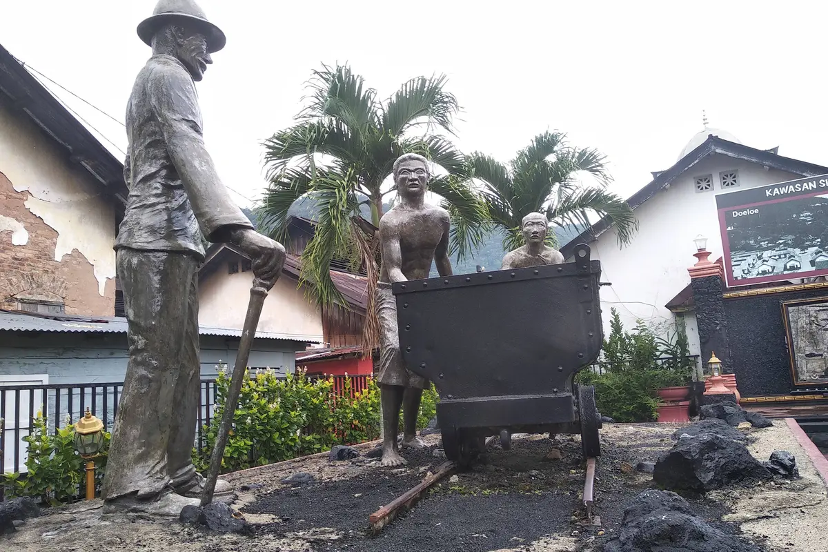 Lubang Tambang Mbah Soero