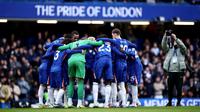 Para pemain Chelsea berkumpul sebelum pertandingan Liga Inggris antara Chelsea dan Brentford di Stamford Bridge di London pada 17 Januari 2026. (Henry NICHOLLS/AFP)