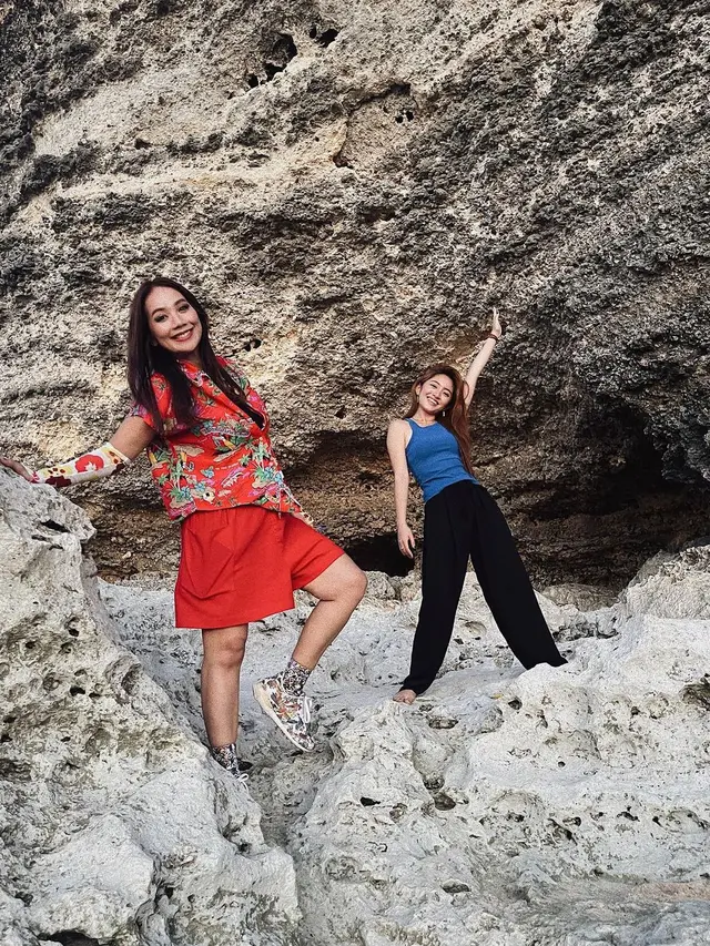 7 Potret Kebersamaan Natalie Zenn dengan Pemain Naluri Hati, Kompak Banget