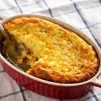 ilustrasi casserole/Liudmyla Chuhunova/Shutterstock