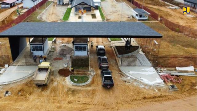 Pos Lintas Batas Negara (PLBN) Terpadu Yetetkun di Kabupaten Boven Digoel, Provinsi Papua. (Dok. Kementerian PUPR)