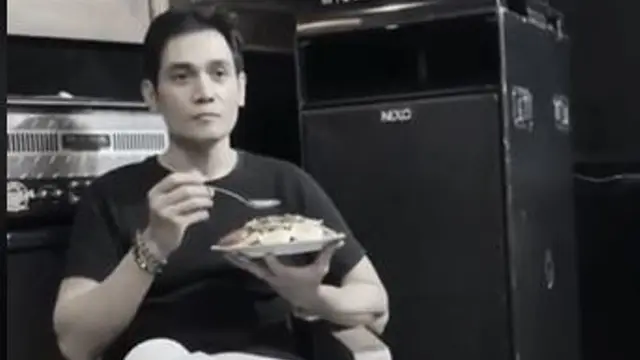 Tyo Nugros Ungkap Pola Makan yang Membuatnya Awet Muda di Usia 51 Tahun