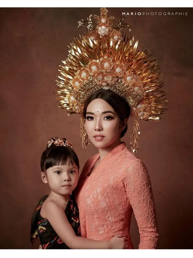 Gaya Keren Seleb Tanah Air Saat Foto Bertema Kemerdekaan Indonesia
