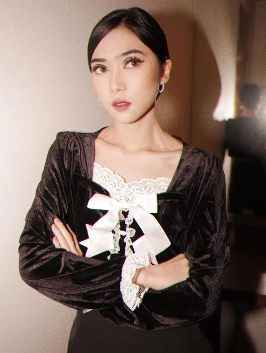 (Instagram/isyanasarasvati)