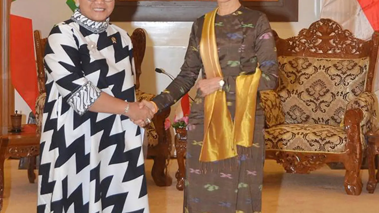 Menlu Retno Langsung Temui Aung San Suu Kyi
