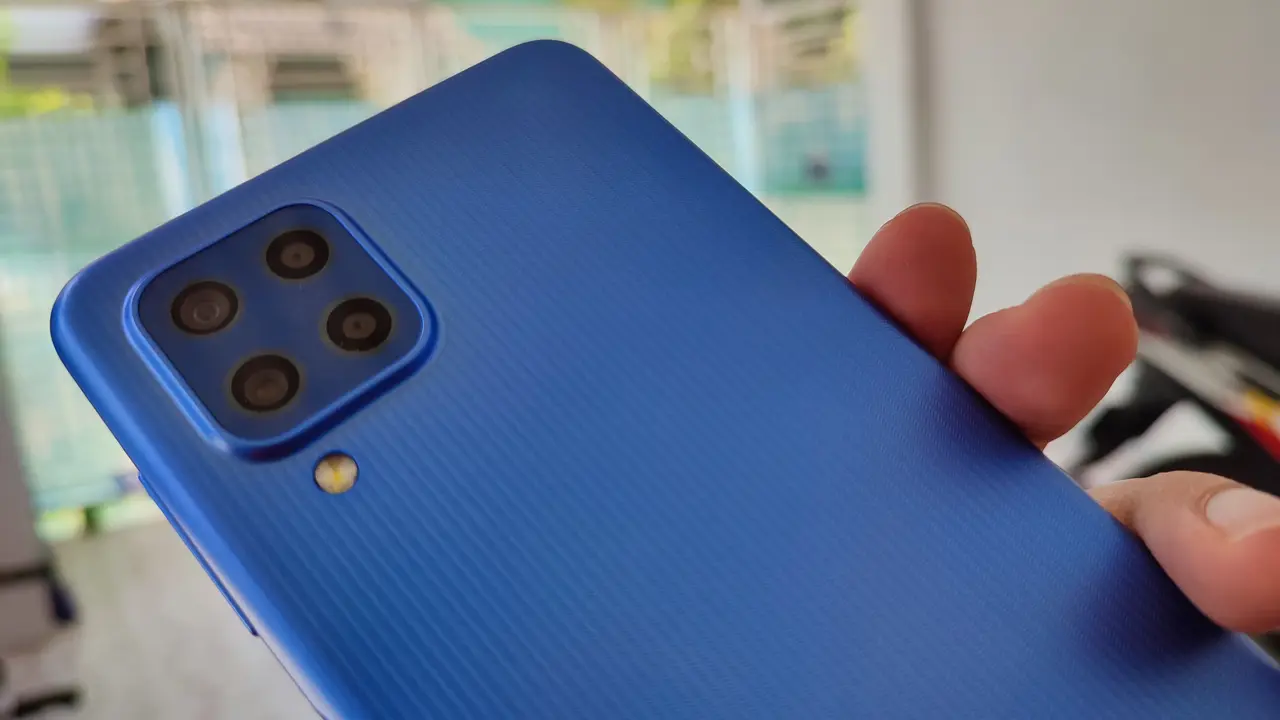 Samsung Galaxy M22 (Liputan6.com/Giovani Dio Prasasti)