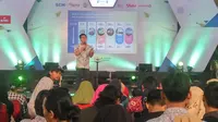 Sutanto Hartono, Managing Director Emtek, memperkenalkan strategi bisnis di era digital dalam forum Emtek Goes To Campus (EGTC) 2019 Yogyakarta. (Liputan6.com/ Switzy Sabandar)