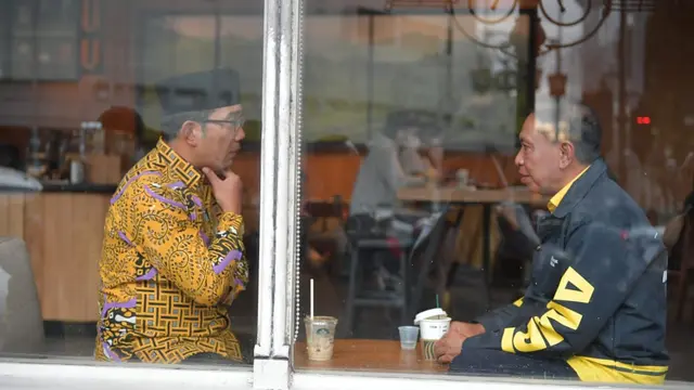 Menpora Zainudin Amali ngopi bareng Ridwan Kamil