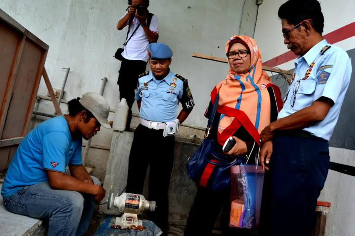 Puluhan Narapidana Bengkulu Diajari Menggosok Batu Akik