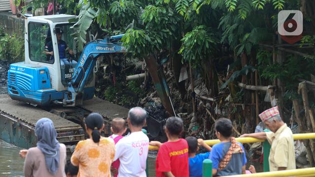 Pengerukan Kali Mampang
