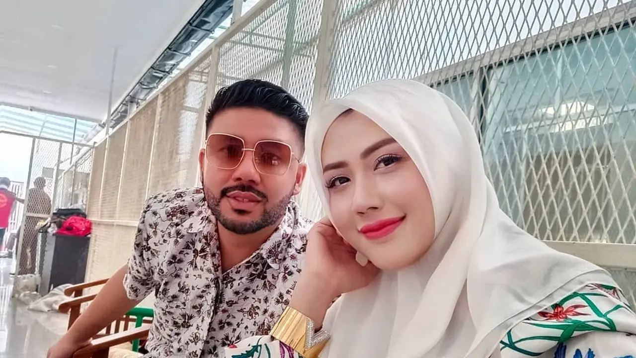 Tampil Brewokan, 6 Potret Pablo Benua Ini Bikin Pangling