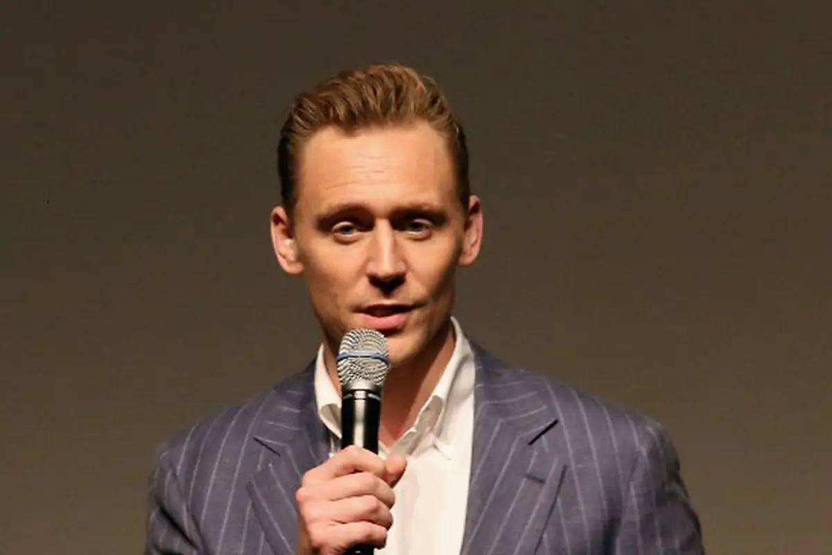 [Bintang] Tom Hiddleston