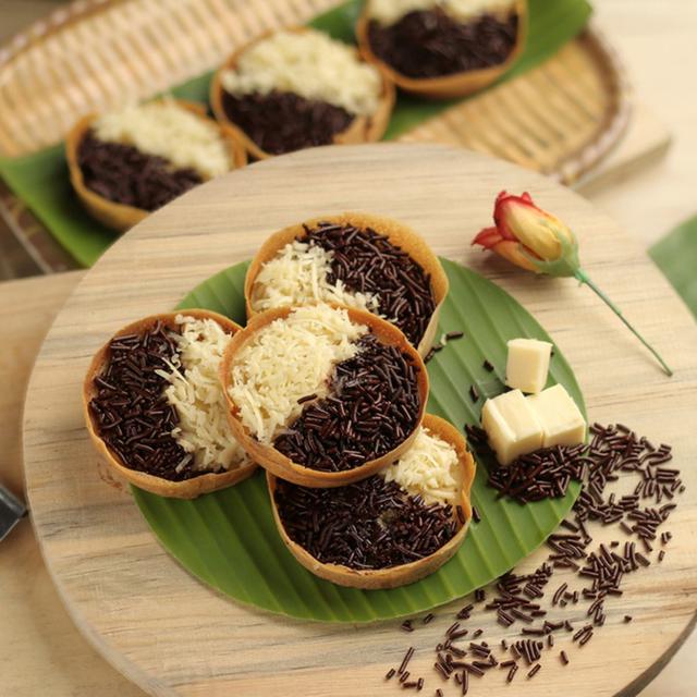 Cara Membuat Martabak Manis Mini Yang Empuk Dan Bersarang Lifestyle Fimela Com Silahkan baca berbagai resep untuk membuat mana yang kamu sukai. cara membuat martabak manis mini yang