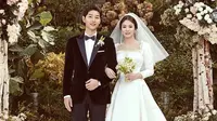 Akting Song Jong Ki dan Song Hye Kyo memang banyak membuat orang menjadi baper. Publik semakin baper saat pasangan yang dijuluki Song Song Couple ini menikah pada Oktober 2017. (Foto: instagram.com/kyo1122)