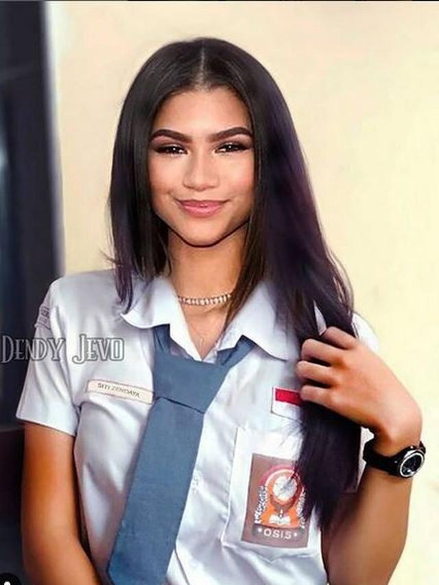 6 Editan Foto Seleb Dunia Jadi Anak SMA Ini Nyeleneh, Kocak