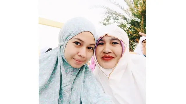 6 Pesona Yuki Kato Saat Pakai Hijab, Bikin Pangling