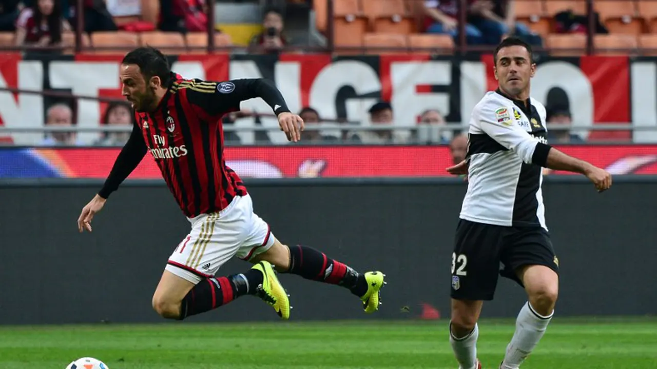Milan Coba Tukar Okaka dengan Pazzini 