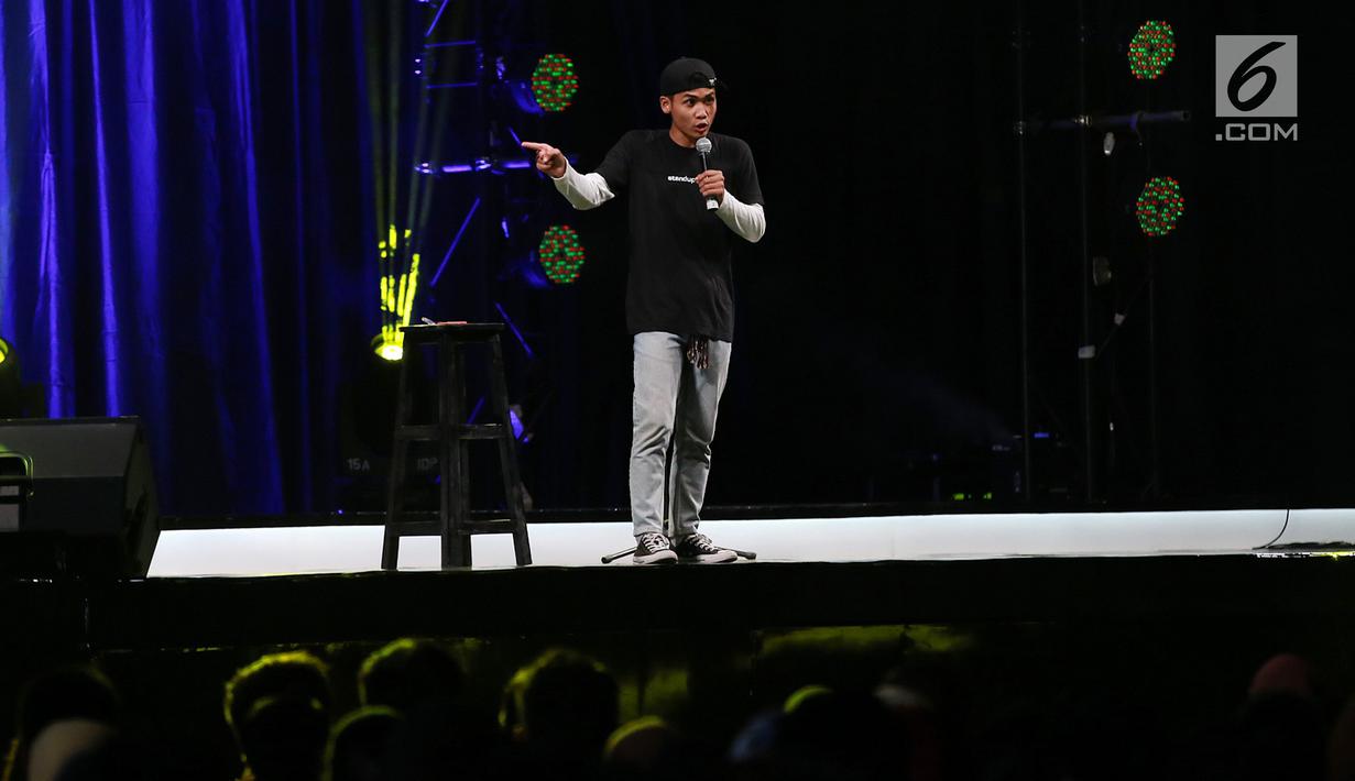 Gusti Bintang atau Bintang Emon saat tampil dalam Jakarta Internasional Comedy Festival (JICOMFEST) 2019 di JIExpo, Kemayoran, Jakarta, Sabtu (3/8/2019). JICOMFEST 2019 menyedot cukup banyak pengunjung, khususnya pecinta komedi. (Dream.co.id/Deki Prayoga)